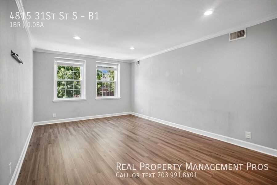 4815 31st St S #B1 - Photo 2 of 42