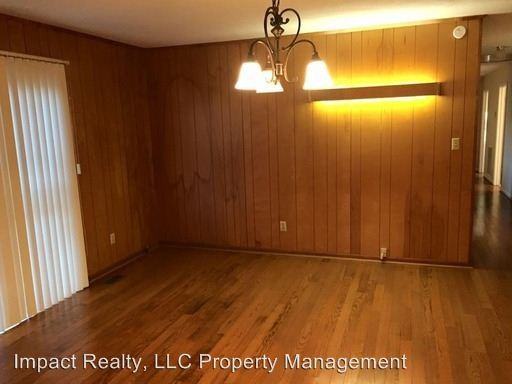 401 Mintwood Way - Photo 3 of 4
