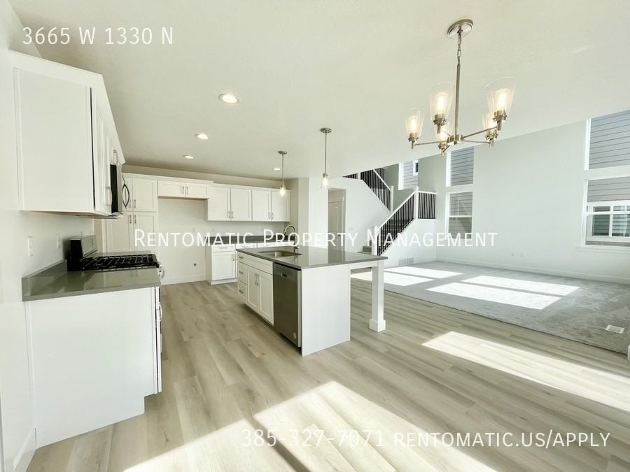 3665 W 1330 N - Photo 5 of 29