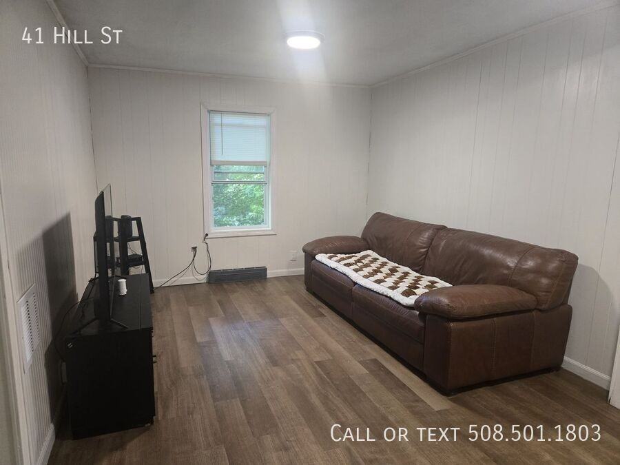 41 Hill St - Photo 2 of 14