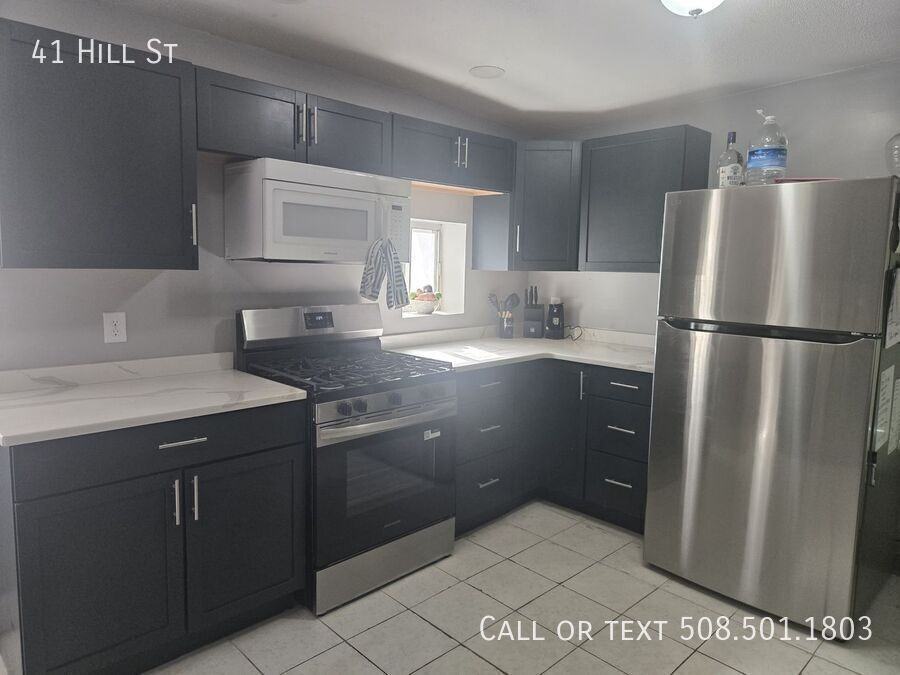 41 Hill St - Photo 4 of 14