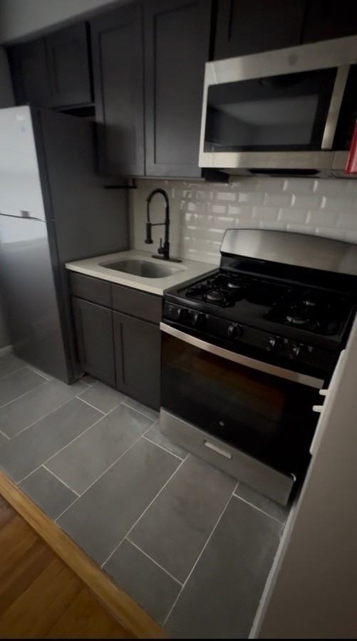 26 Stiles St #8 - Photo 3 of 8