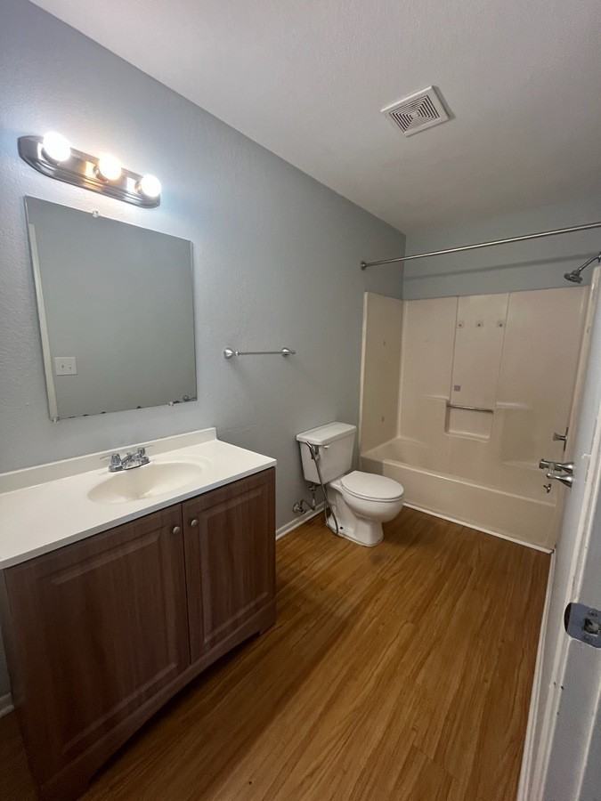 326 Stratford Way - Photo 3 of 11