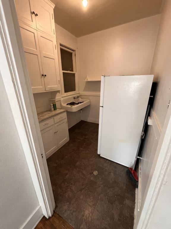 11 1/2 N Van Buren Ave #302 - Photo 2 of 4