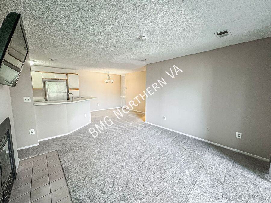 1510 Summerchase Ct #D - Photo 2 of 18