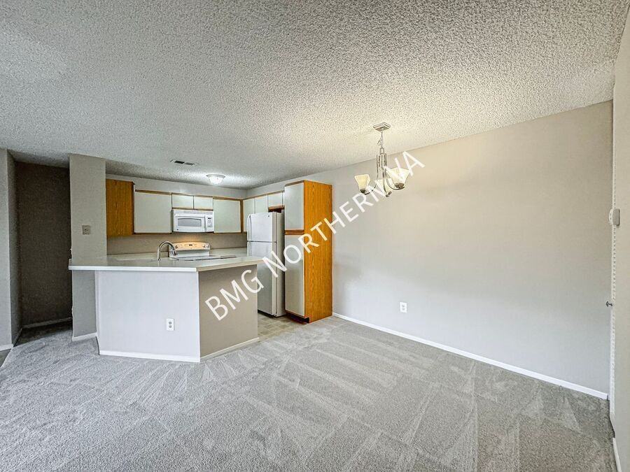 1510 Summerchase Ct #D - Photo 6 of 18