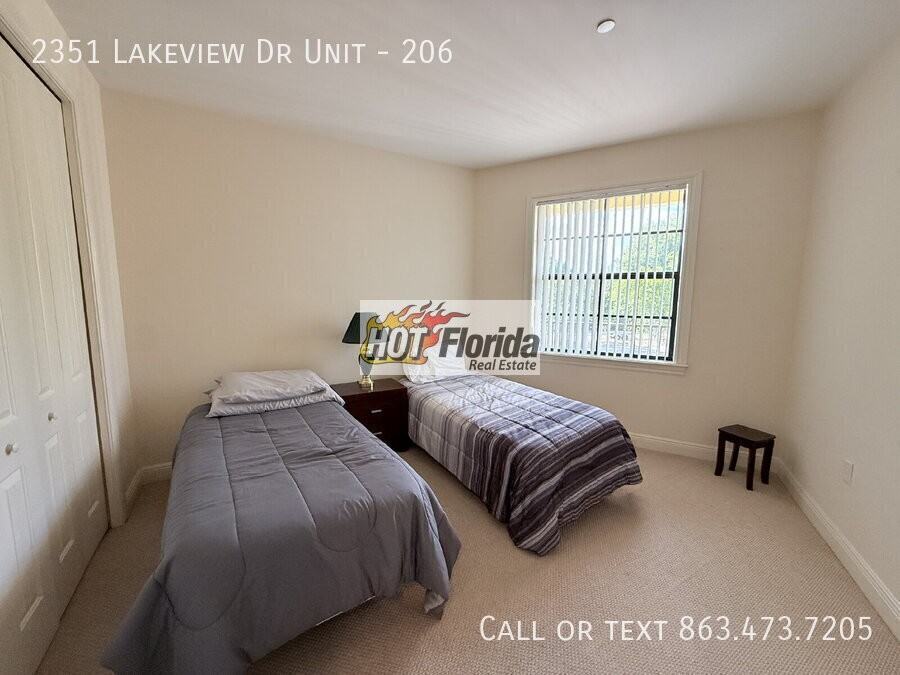 2351 Lakeview Dr #206 - Photo 5 of 41