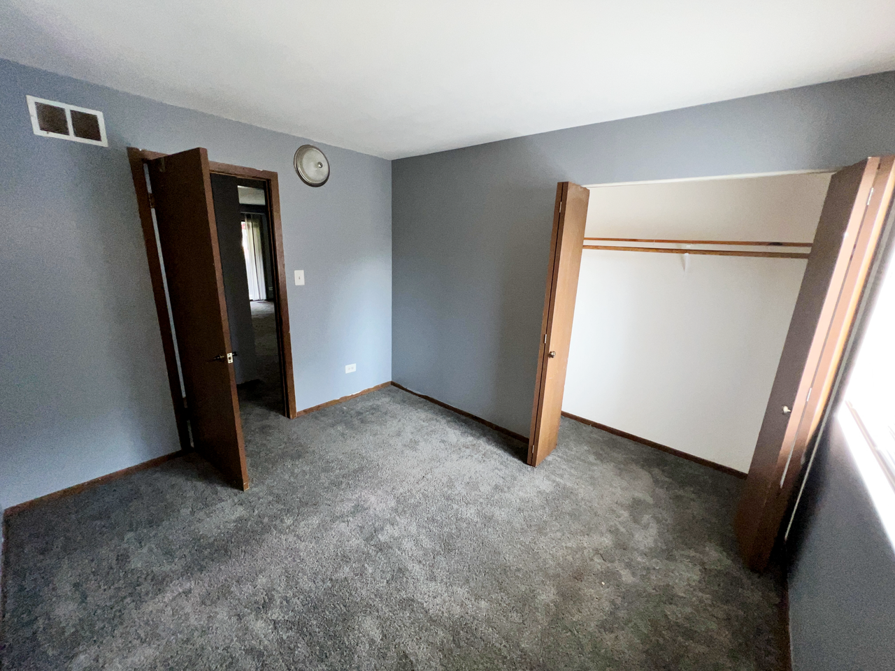 1259 Cunningham Dr #1E - Photo 5 of 13