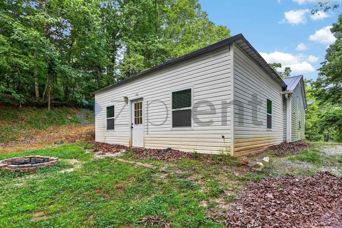 248 Mountain Brook Rd - Photo 6 of 34