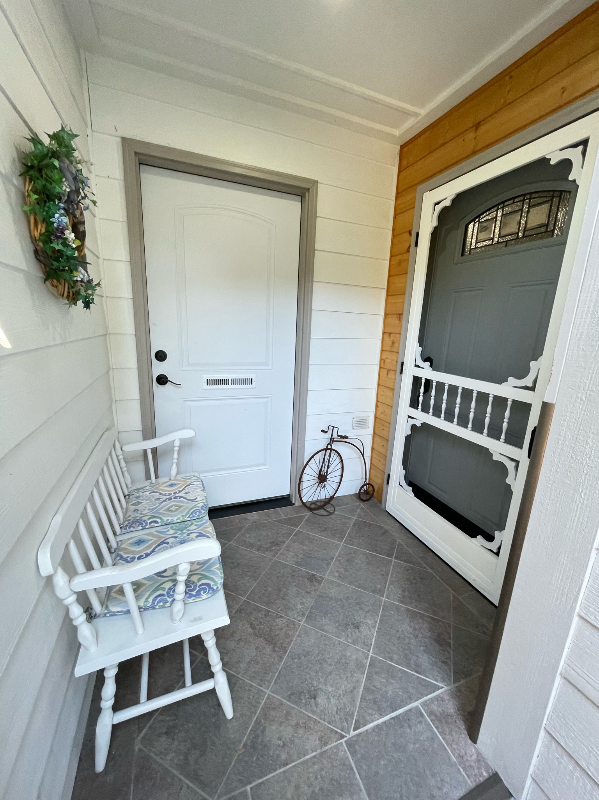 1292 S Columbus Ave - Photo 3 of 12