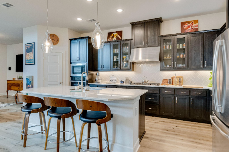 576 Courtyard Ln - Photo 6 of 19