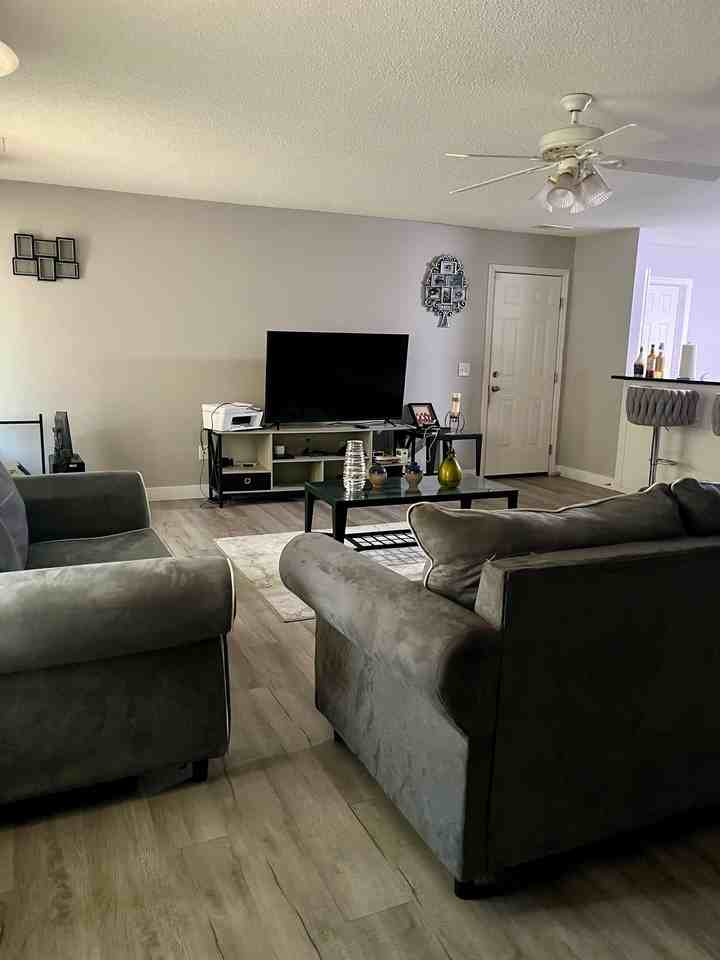 238 O T Wallace Dr - Photo 4 of 12