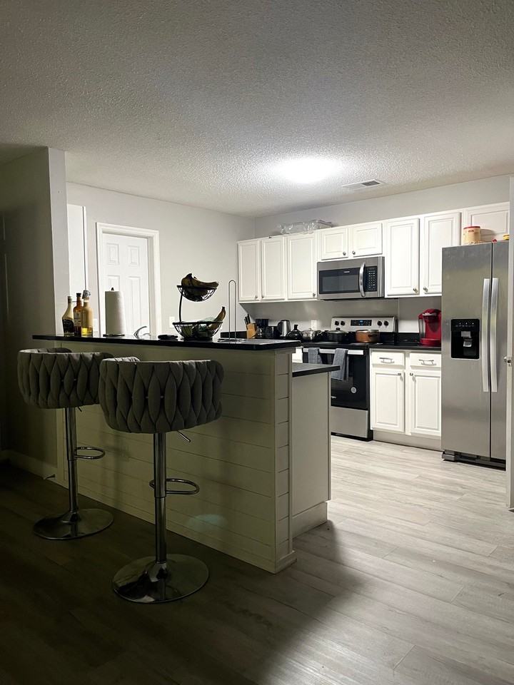 238 O T Wallace Dr - Photo 5 of 12