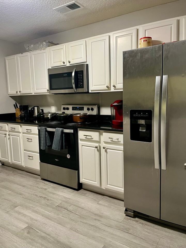 238 O T Wallace Dr - Photo 6 of 12