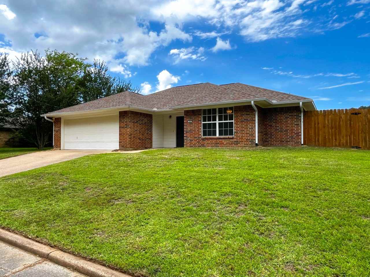 504 W Sunnyside Dr #NA - Photo 2 of 28