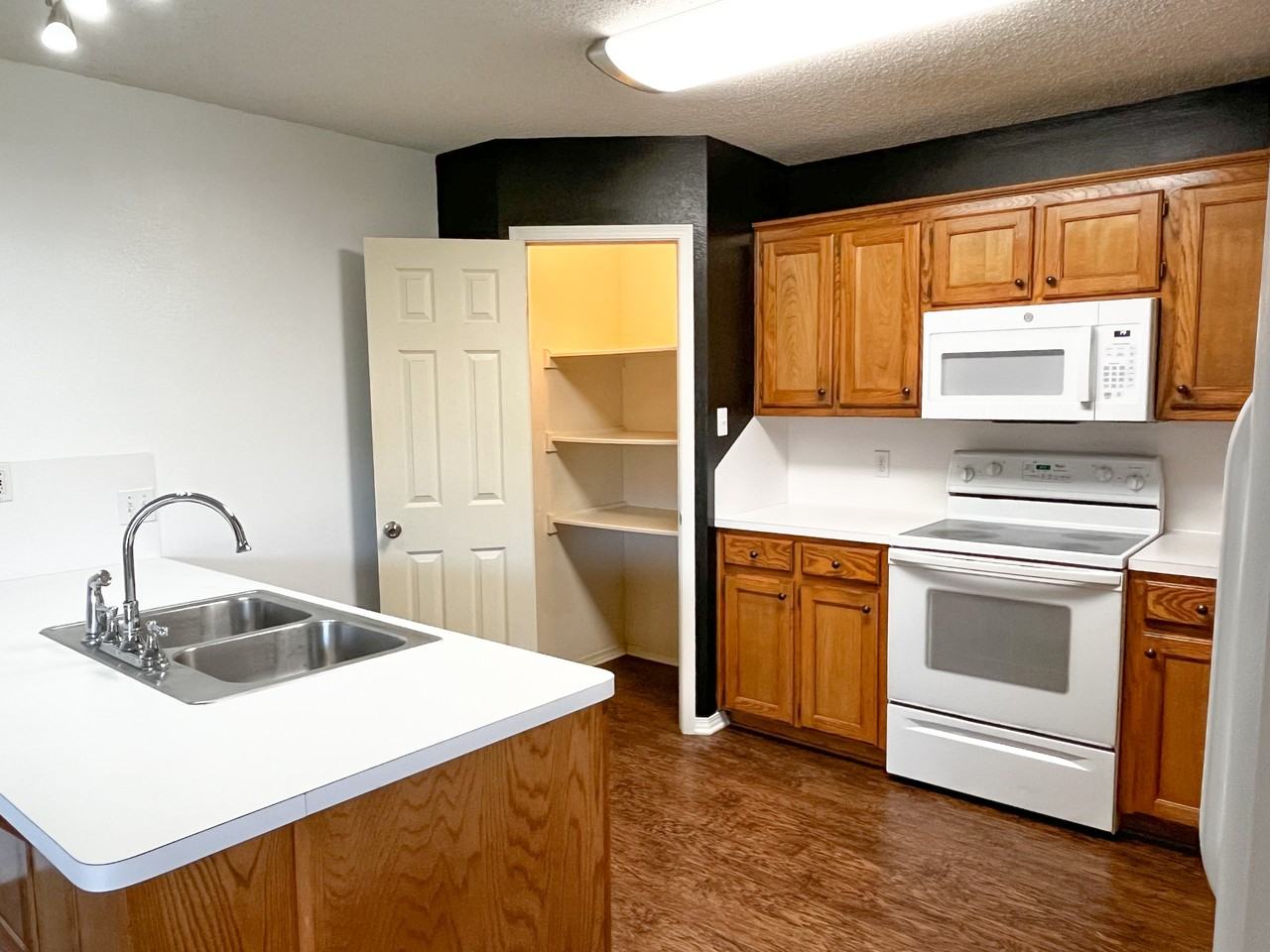 504 W Sunnyside Dr #NA - Photo 6 of 28