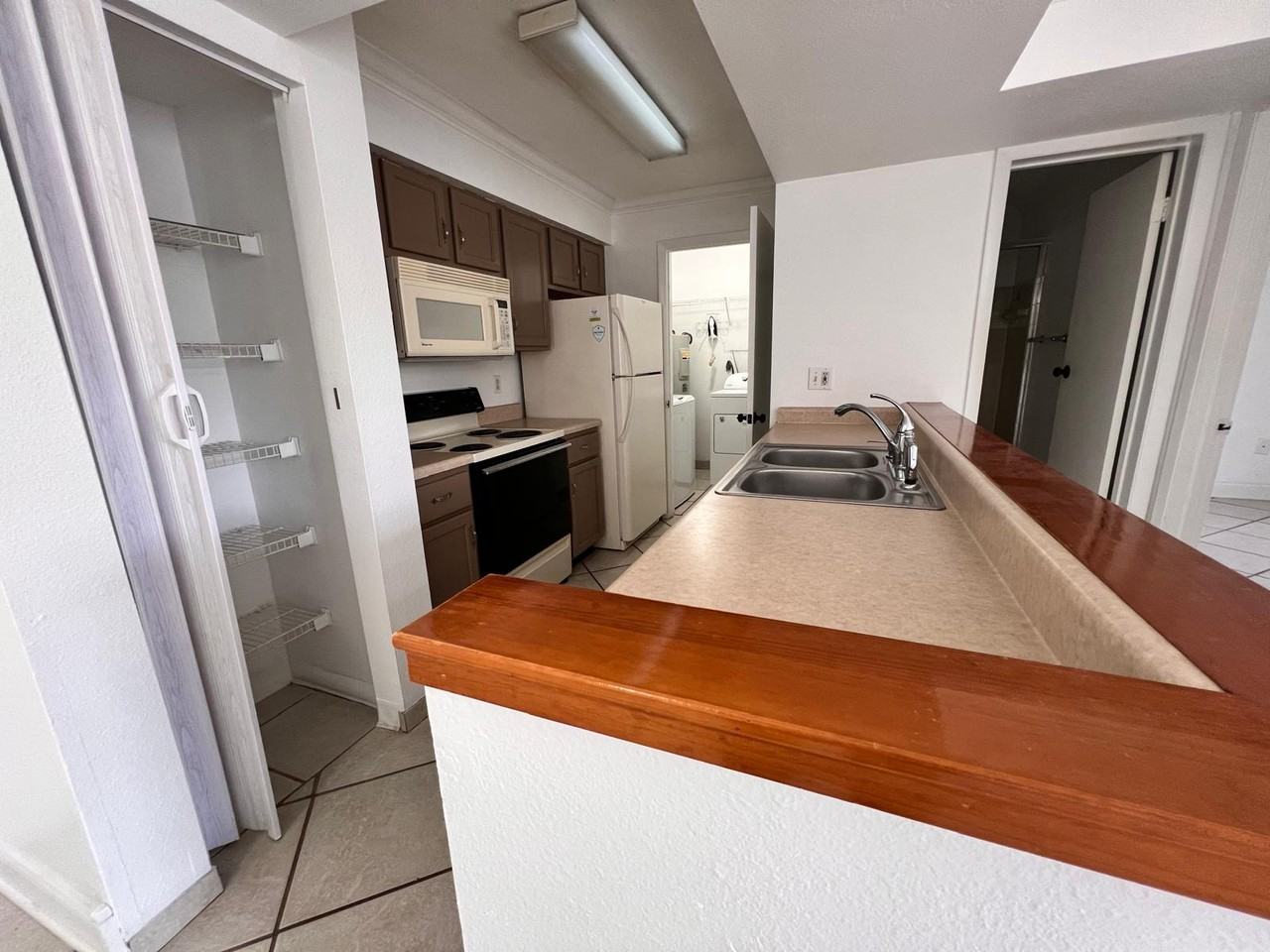 3004 Parkway Blvd #209 - Photo 4 of 36