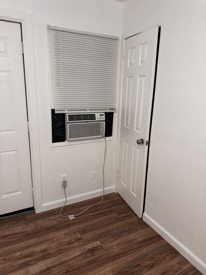 8557 Juniper Ave #13 - Photo 3 of 8
