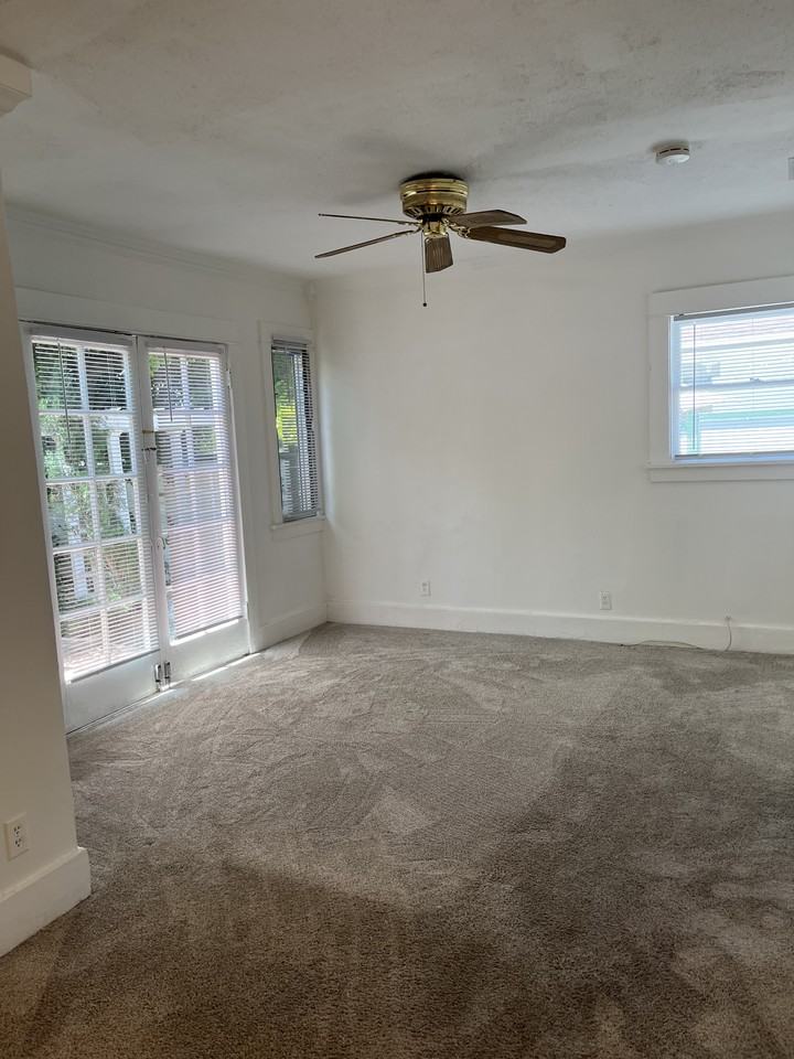 1215 Orange Grove Ave #NA - Photo 7 of 8