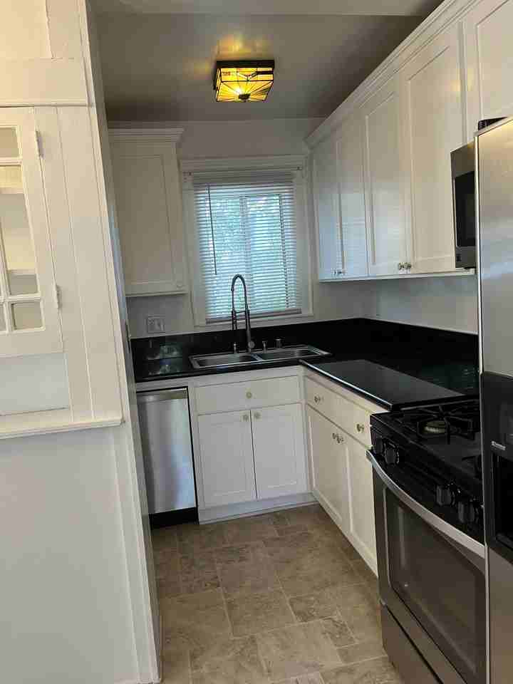 1215 Orange Grove Ave #NA - Photo 3 of 9