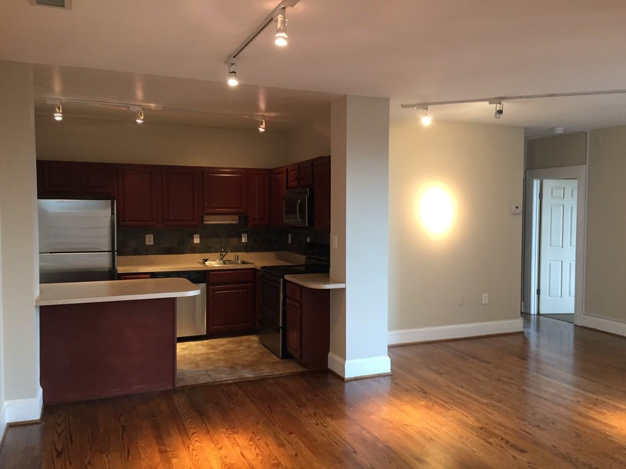 1325 13th St Nw #405 - Photo 7 of 8