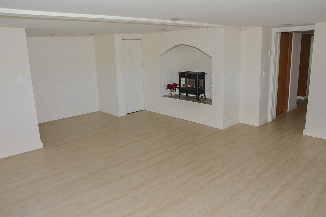 5811 Ward Ave Ne #NA - Photo 7 of 14