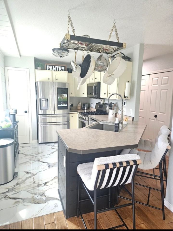 2410 Fleet St - Photo 7 of 21