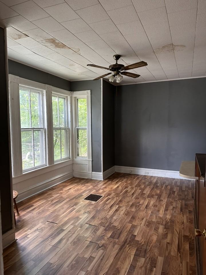 417 Walnut St #1stFLSLEFT - Photo 4 of 9
