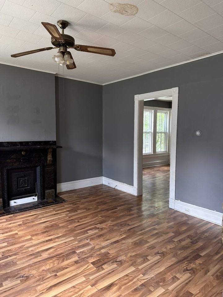 417 Walnut St #1stFLSLEFT - Photo 6 of 9