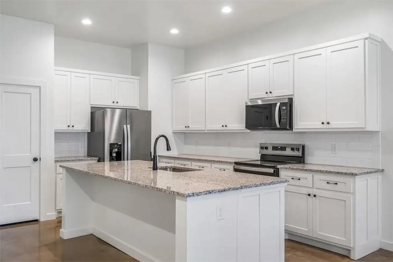 1540 W Long St - Photo 2 of 17