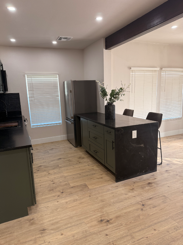 1016 E Mckinley St #1016 - Photo 3 of 21