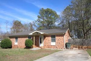 featured image of 4000 Offutt Ct Nw