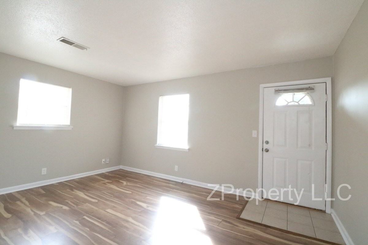 4000 Offutt Ct Nw - Photo 2 of 15