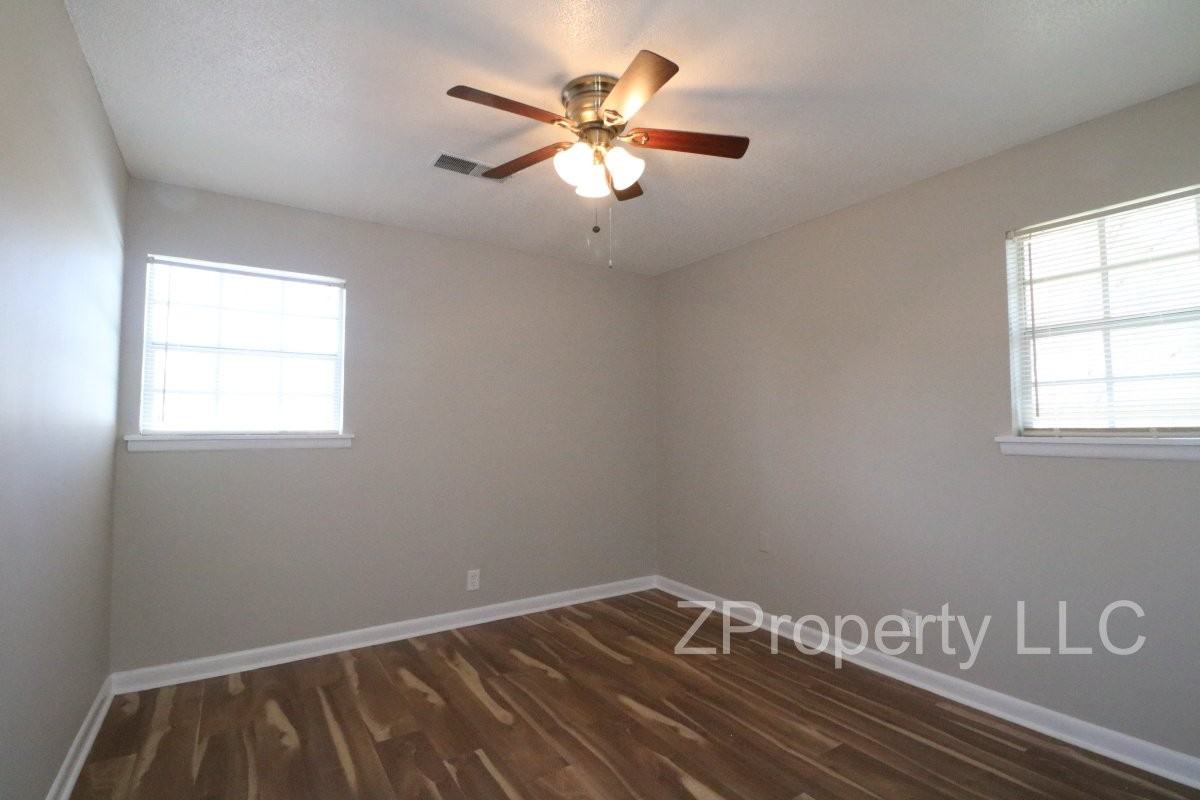 4000 Offutt Ct Nw - Photo 7 of 15