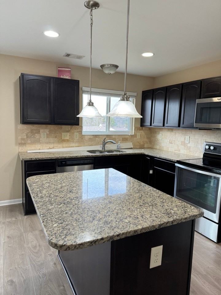 1620 Shire Village Dr - Photo 6 of 20