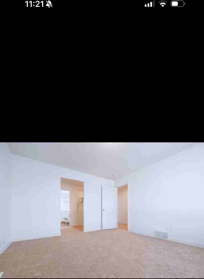 84 E St - Photo 7 of 10
