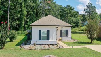 featured image of 724 Ellis St