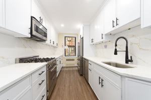 featured image of 310 Lenox Rd #3G