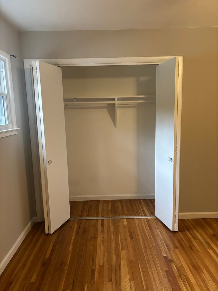5615 Heming Ave - Photo 4 of 19