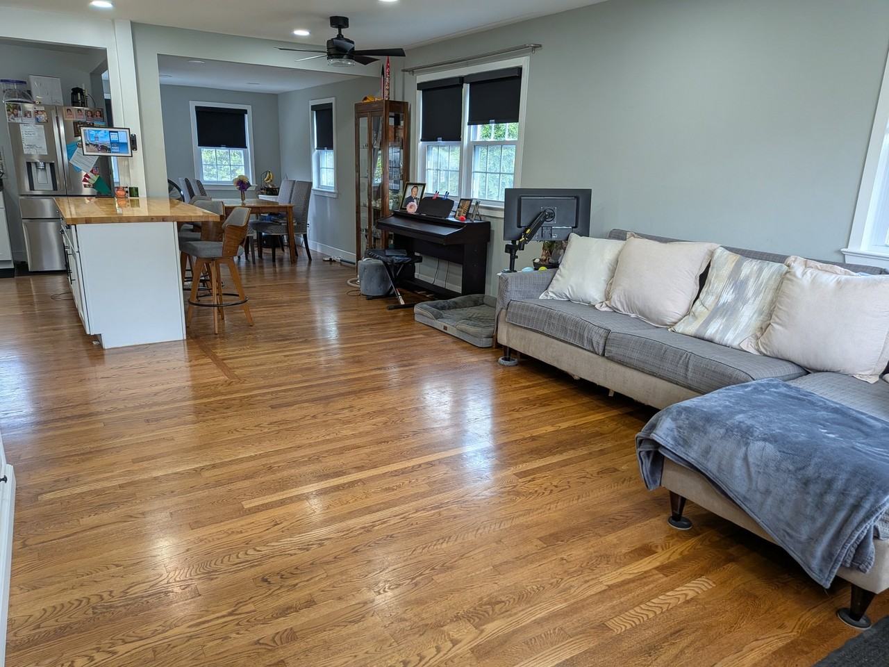 5208 59th Ave - Photo 3 of 19
