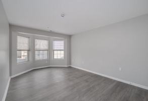 featured image of 225 W 4th St #B12