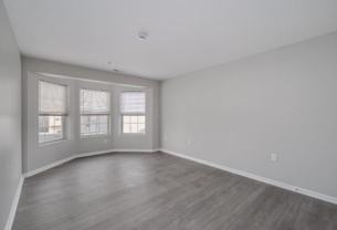225 W 4th St #B12 - Photo 1 of 1