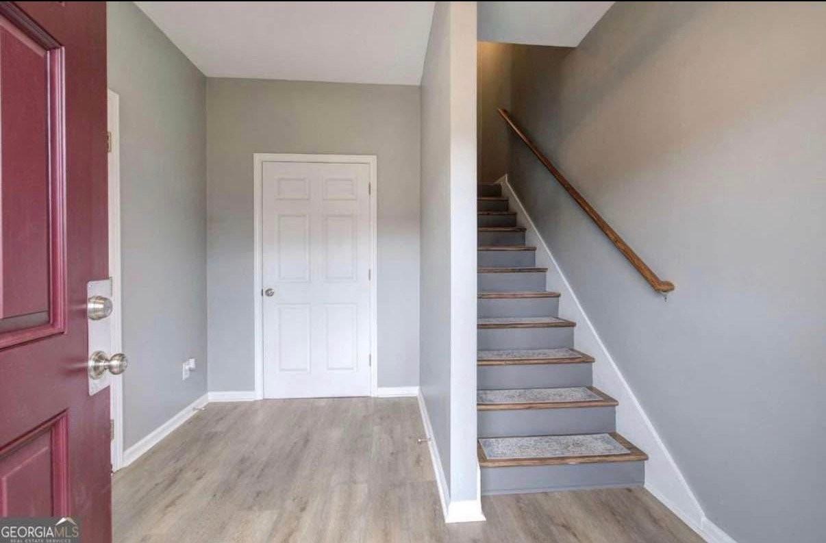 91 Westside Chase Sw - Photo 2 of 20