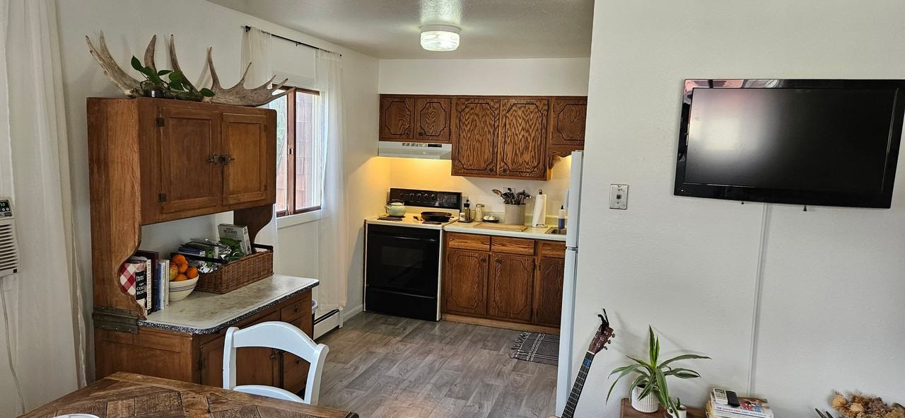 729 Halbert St #3 - Photo 4 of 11