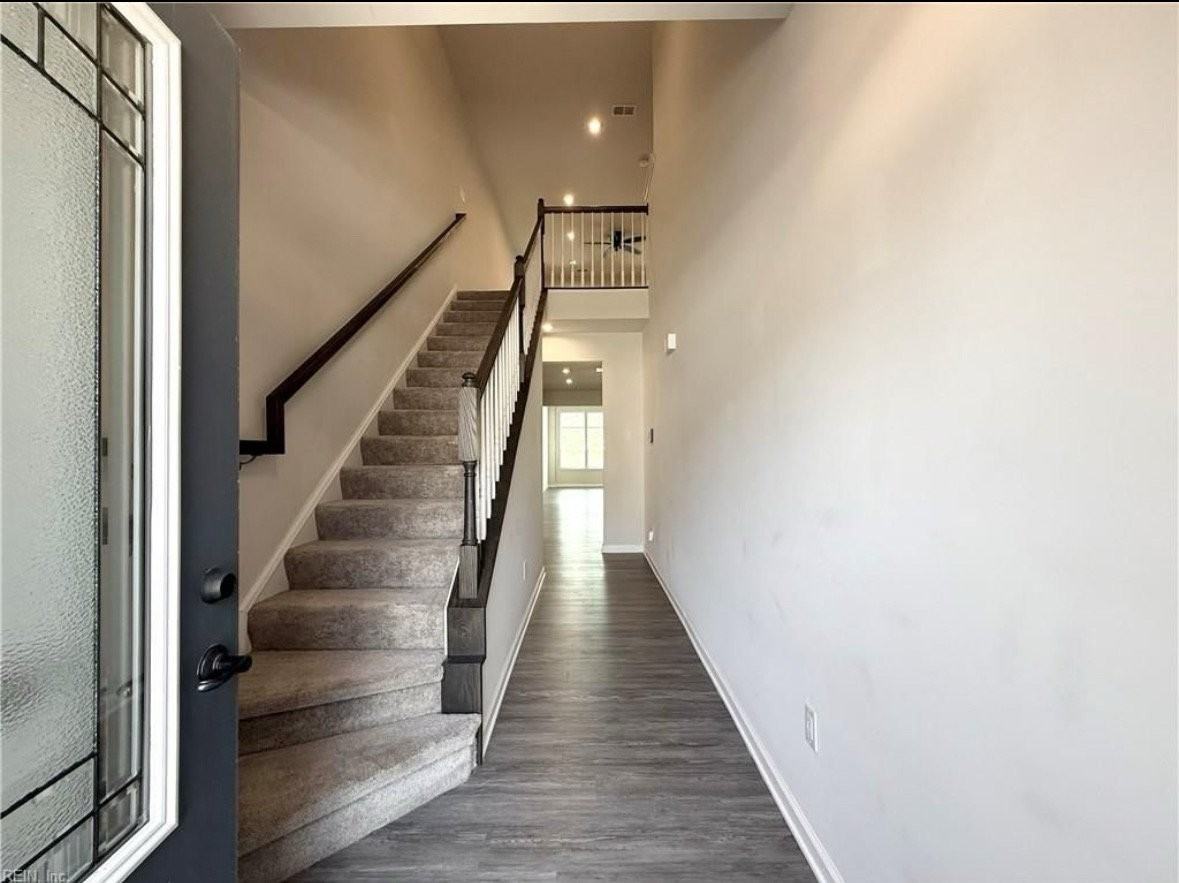 3432 Foxglove Dr - Photo 2 of 11