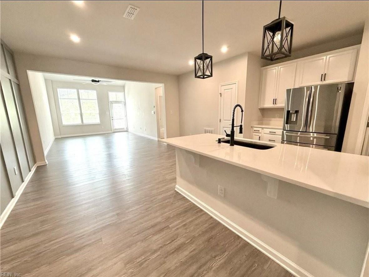 3432 Foxglove Dr - Photo 3 of 11