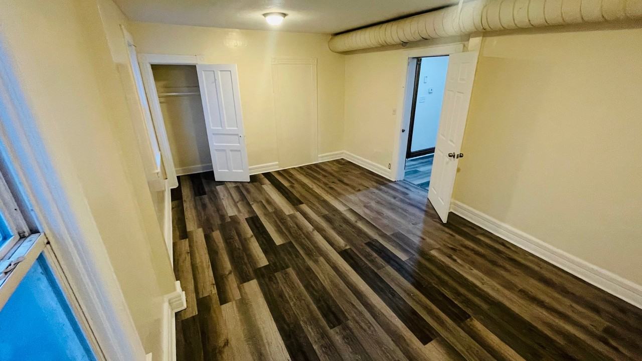 1015 Bleecker St #2 - Photo 3 of 12