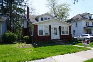 featured image of 244 S Barnard St #1