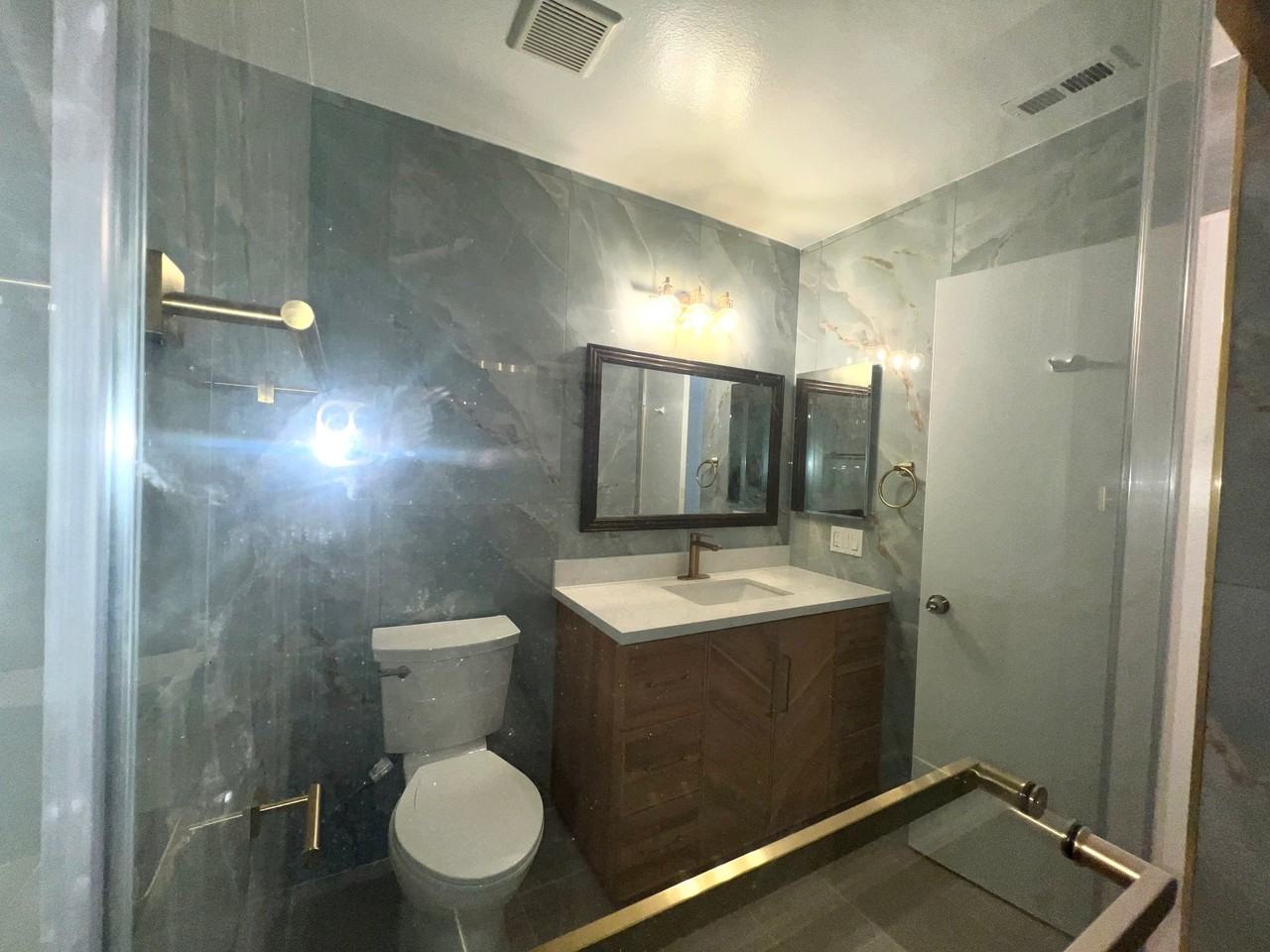 9732 Pettswood Dr - Photo 3 of 7