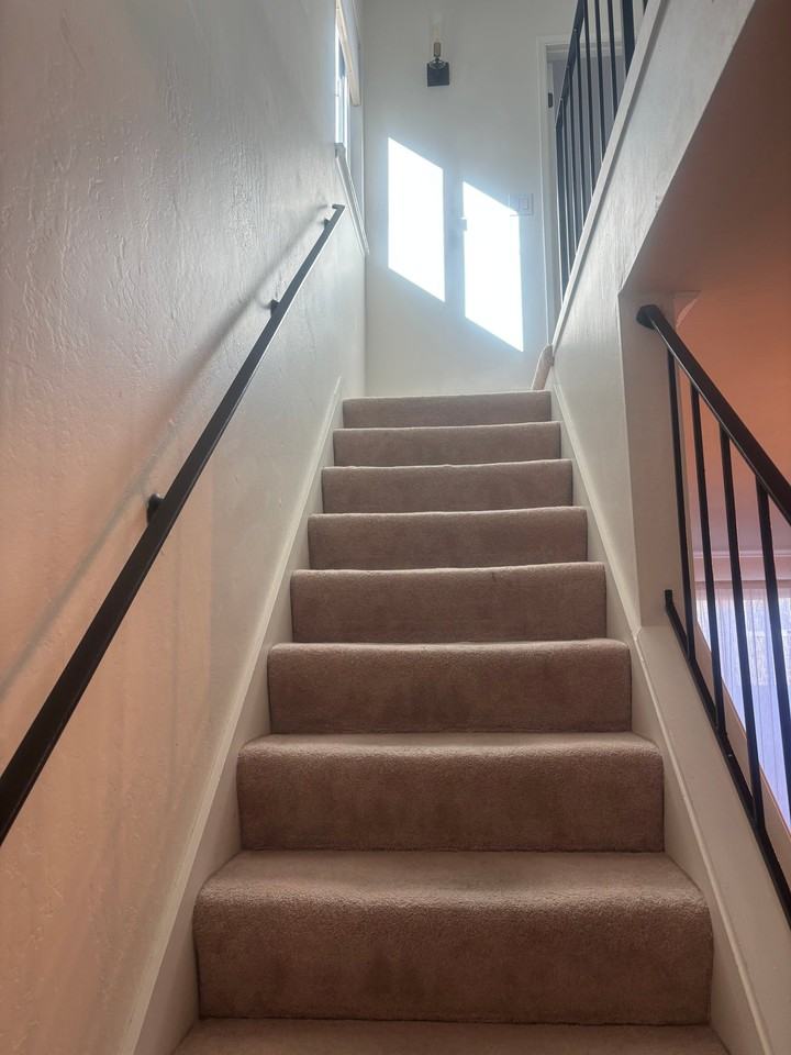 1289 Maple Ct #F - Photo 2 of 12